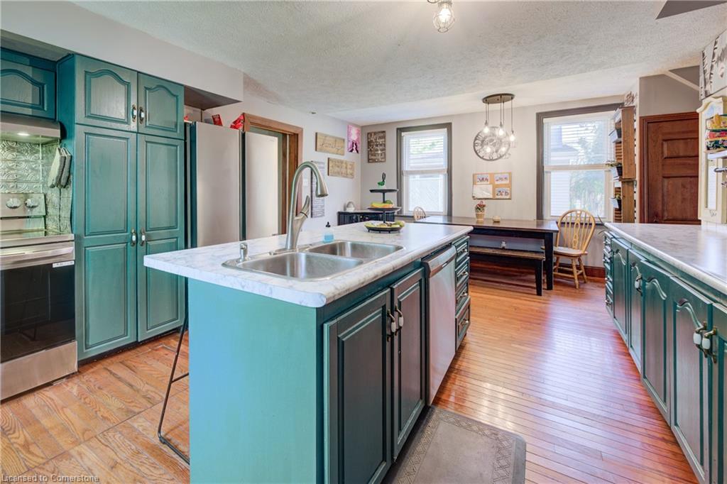 225 Inkerman Street Property Photo 12