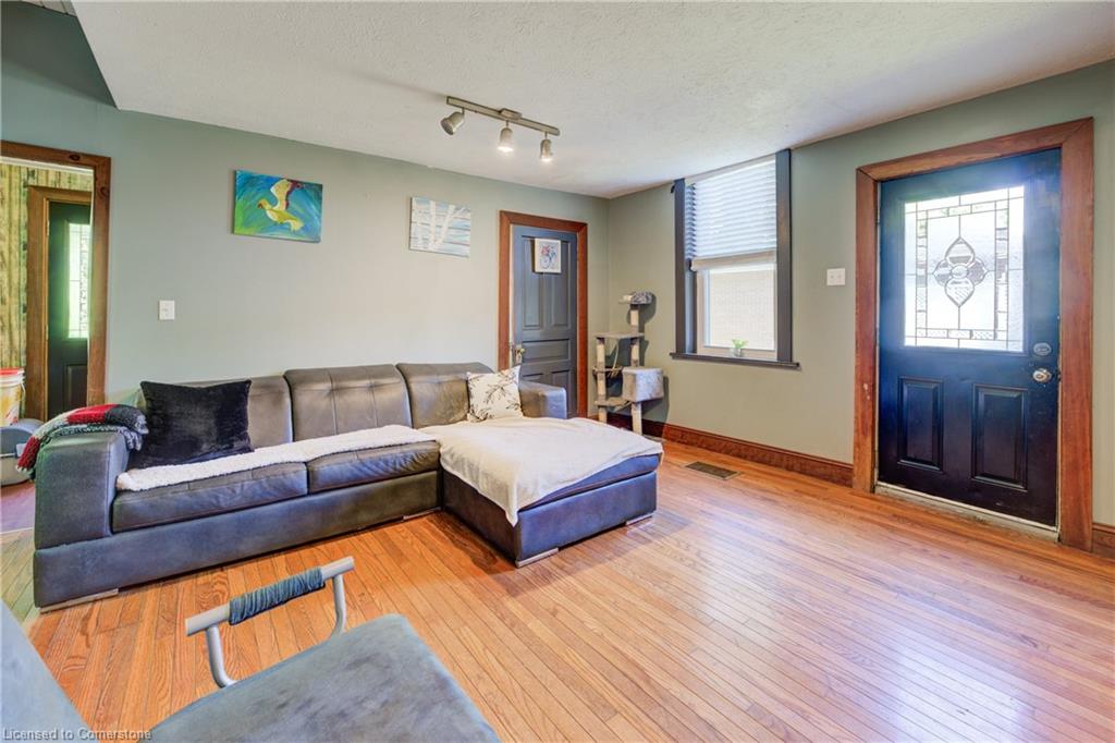 225 Inkerman Street Property Photo 22