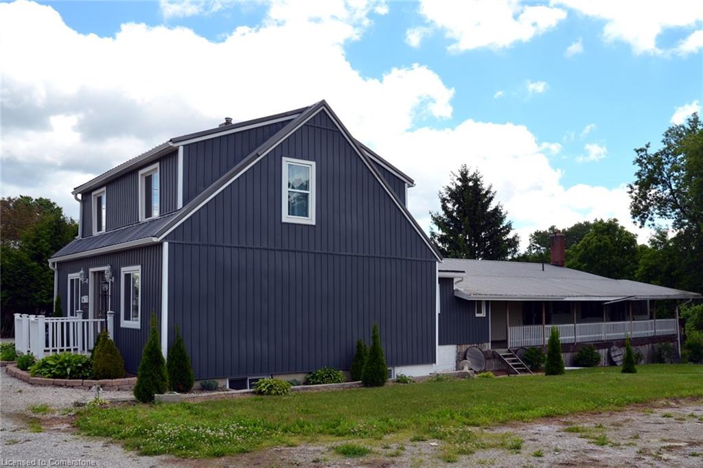 404 Queensway W Property Photo 3