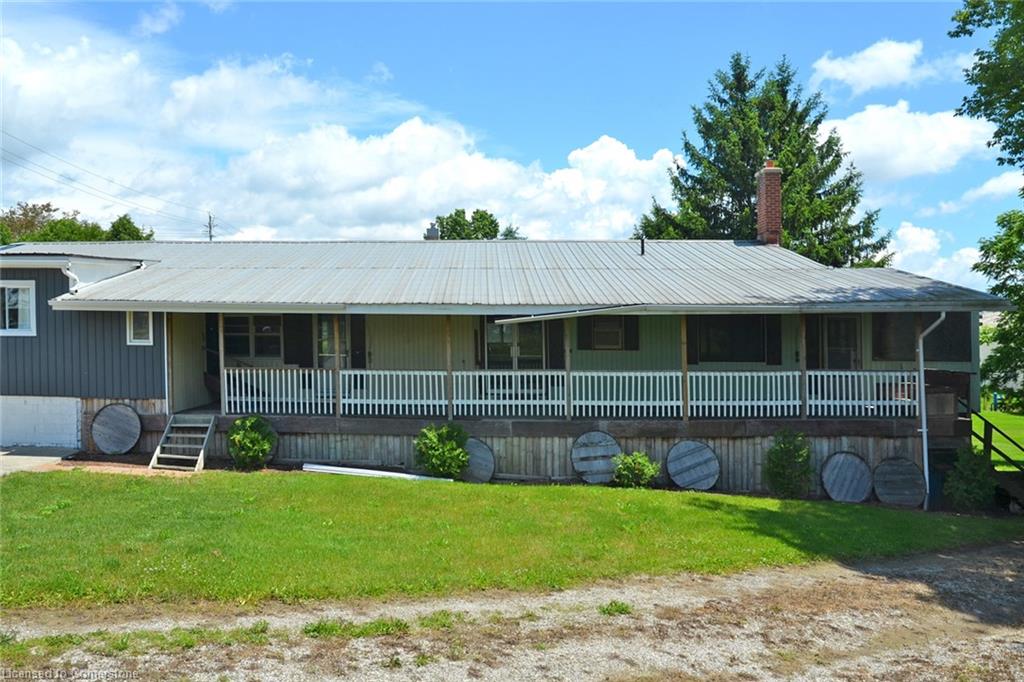 404 Queensway W Property Photo 6