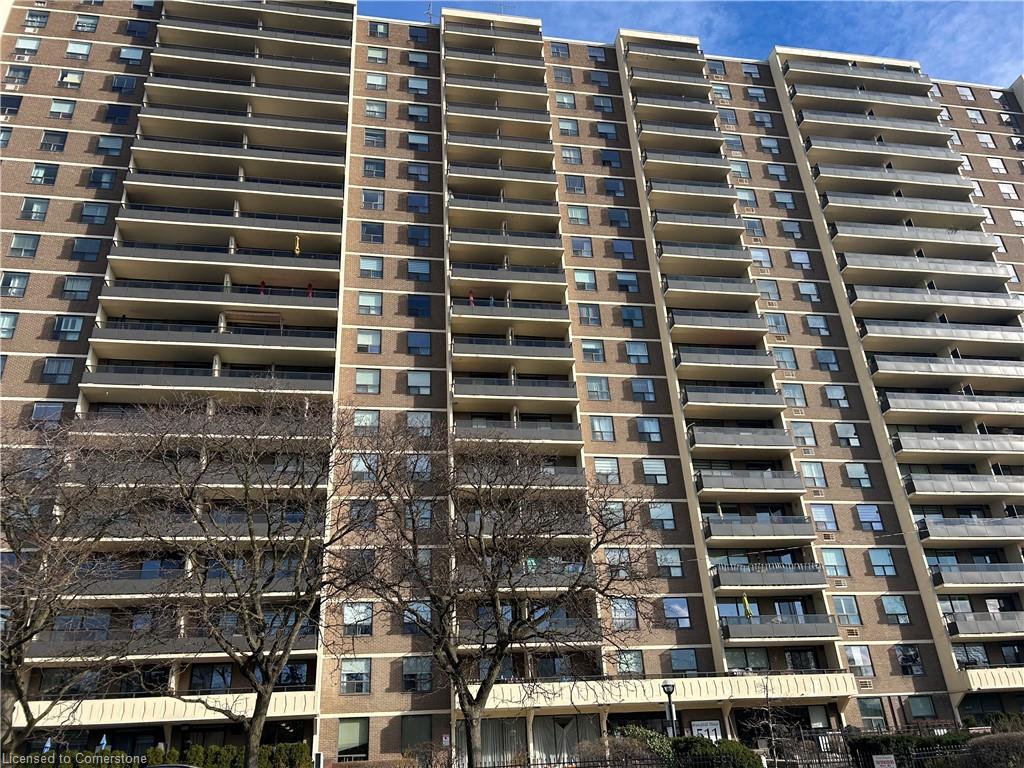 1112-511 The West Mall