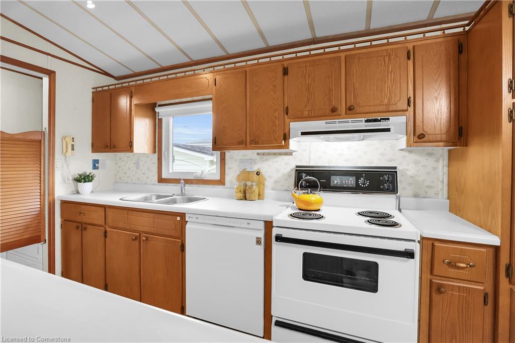 184-3033 Townline Road Property Photo 13