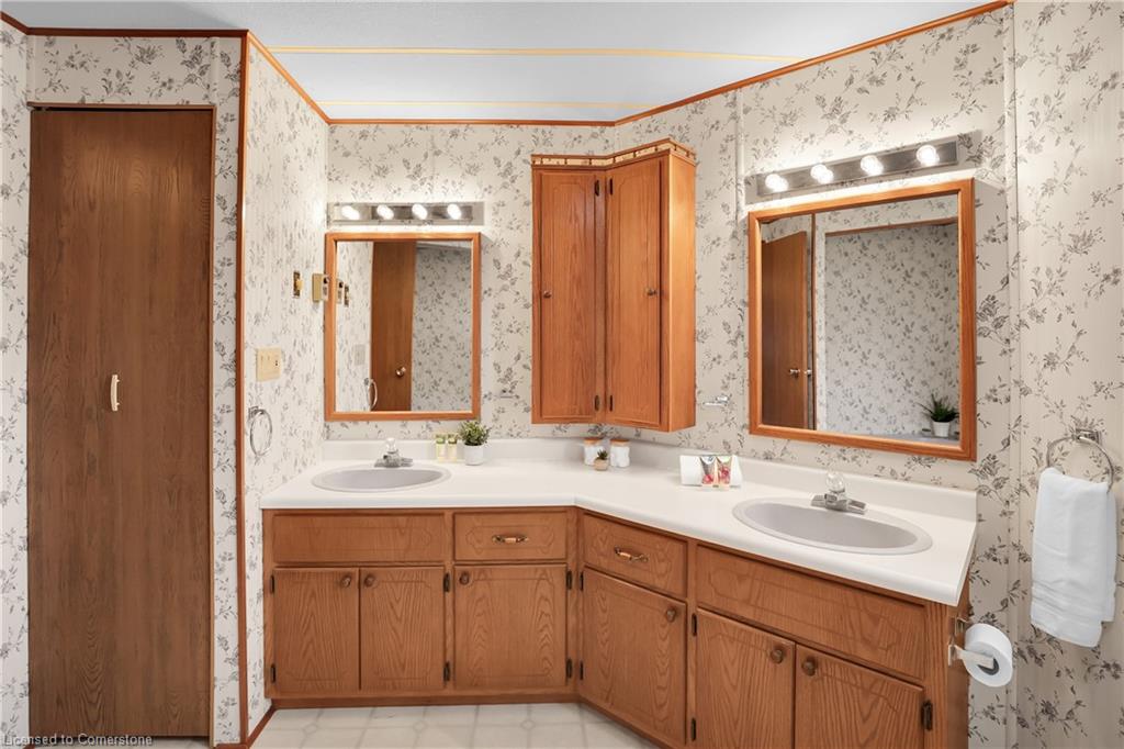 184-3033 Townline Road Property Photo 18