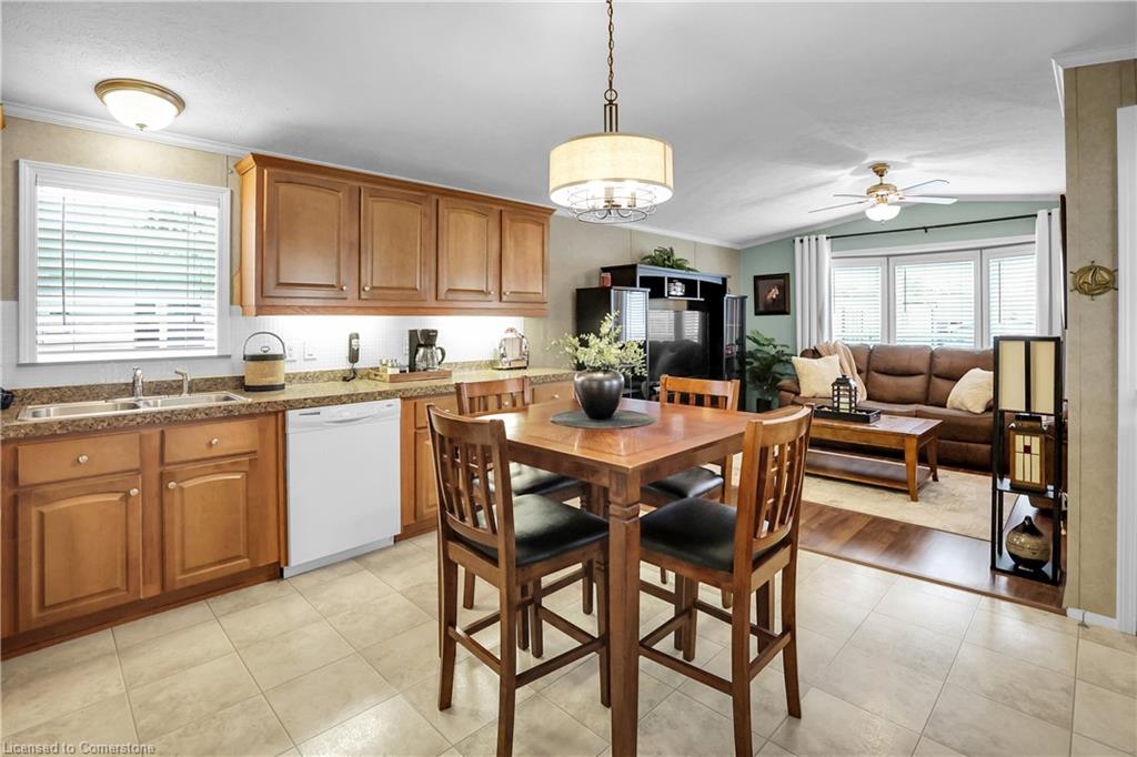 136-3033 Townline Road Property Photo 5