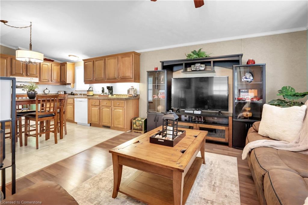 136-3033 Townline Road Property Photo 8