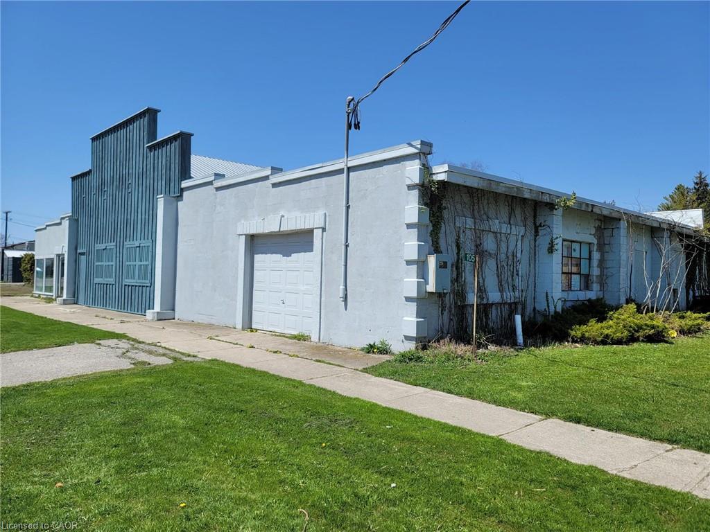 105 Queen Street E Property Photo 2