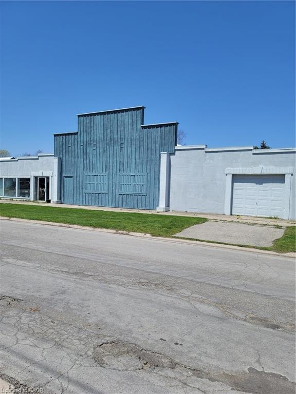 105 Queen Street E Property Photo 3