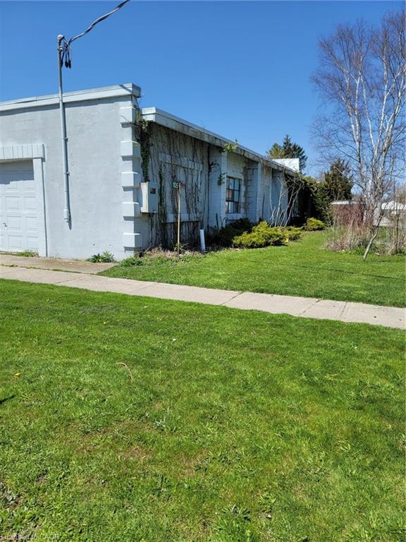 105 Queen Street E Property Photo 4