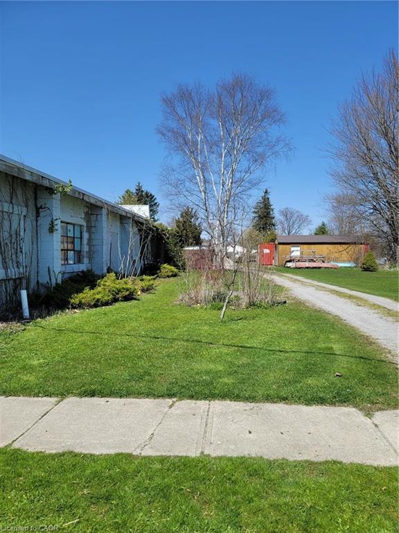 105 Queen Street E Property Photo 5