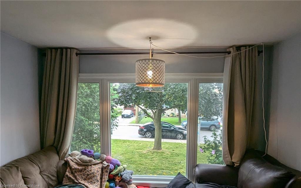 253 West 33rd Street Property Photo 5