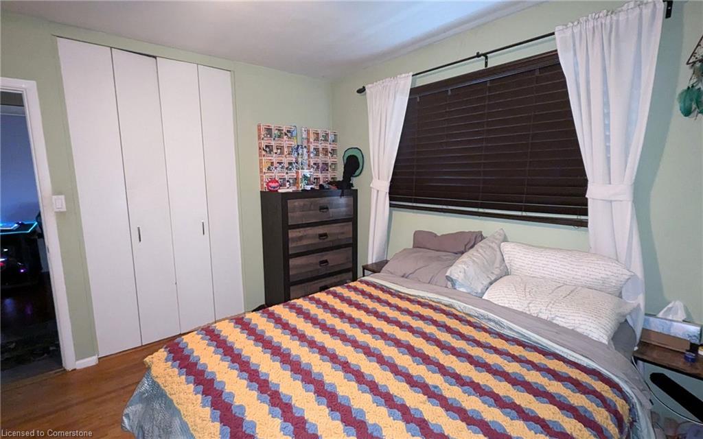 253 West 33rd Street Property Photo 7