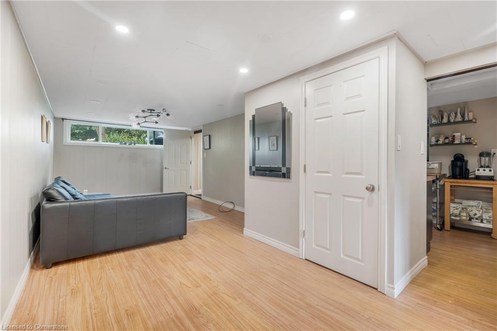 253 West 33rd Street Property Photo 15