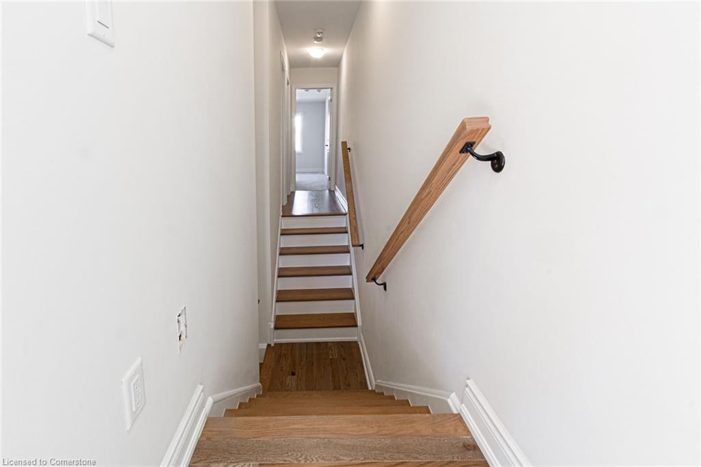 3273 Sixth Line Property Photo 26