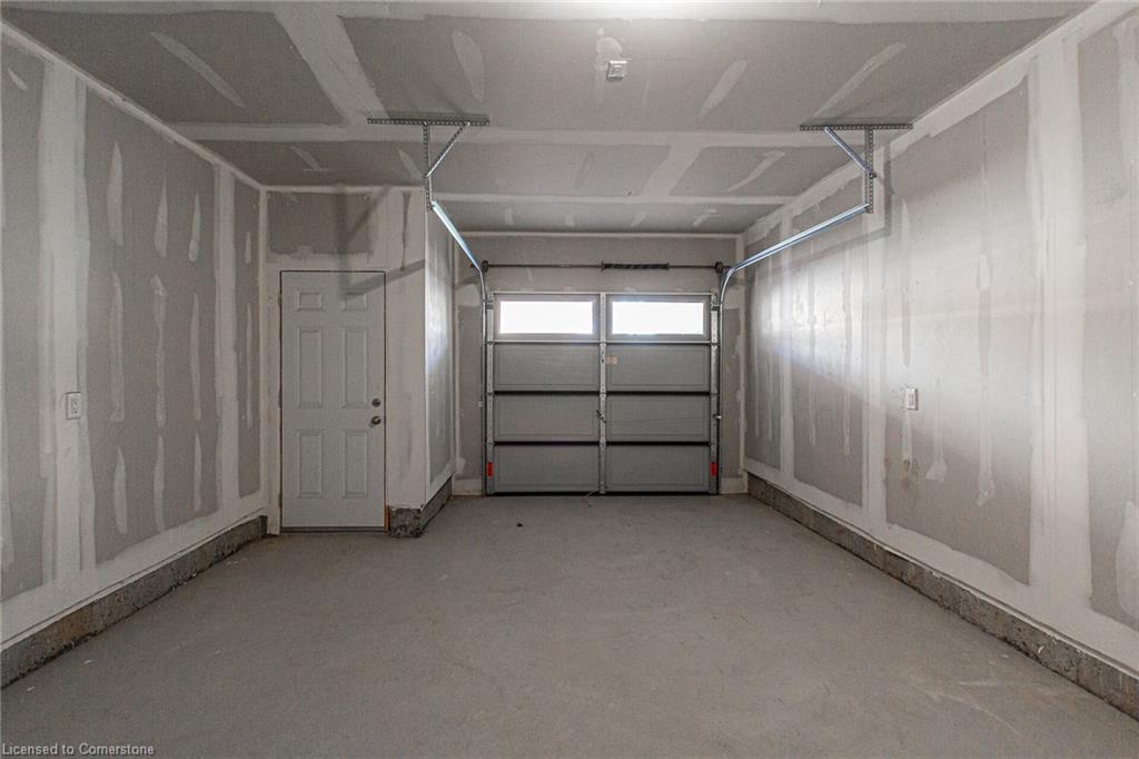 3273 Sixth Line Property Photo 36