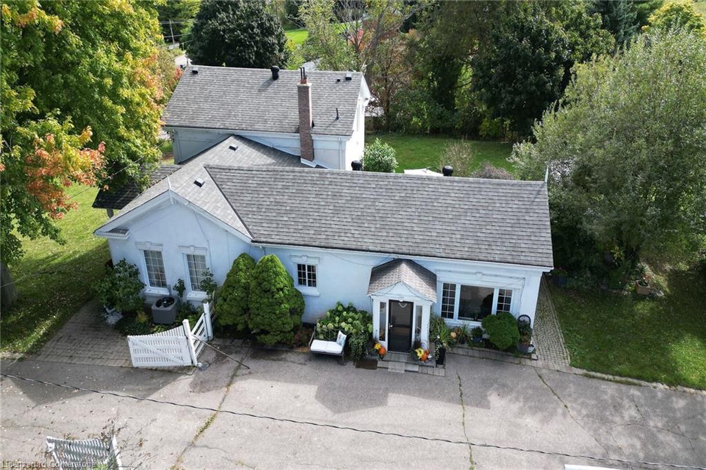 152 Confederation Street Property Photo