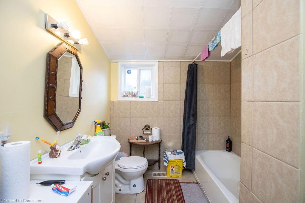 24 Duke Street Property Photo 9