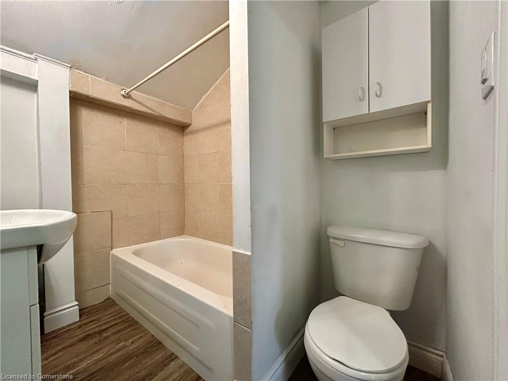24 Duke Street Property Photo 36