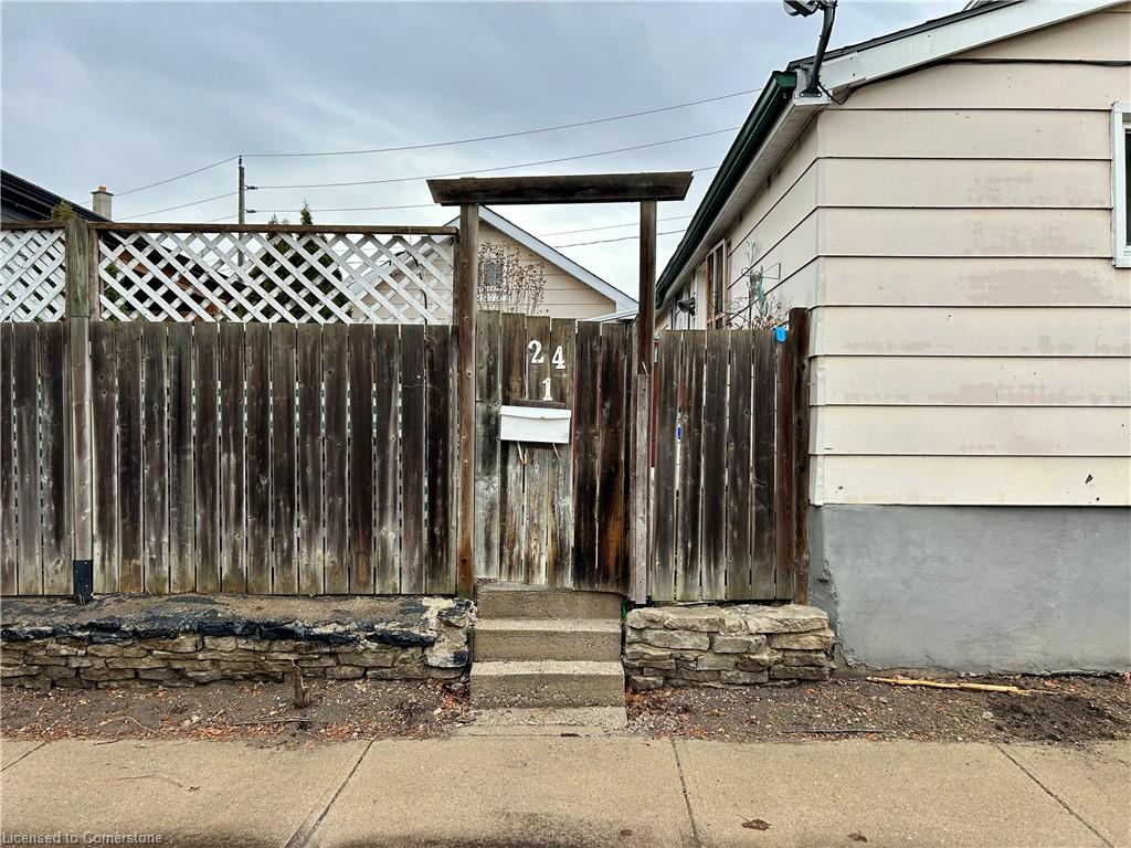 24 Duke Street Property Photo 38