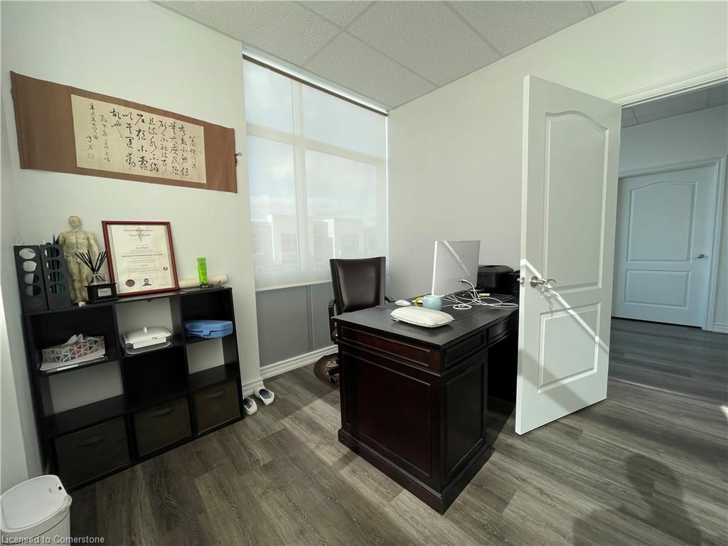 207-1040 Garner Road West Road W Property Photo 10