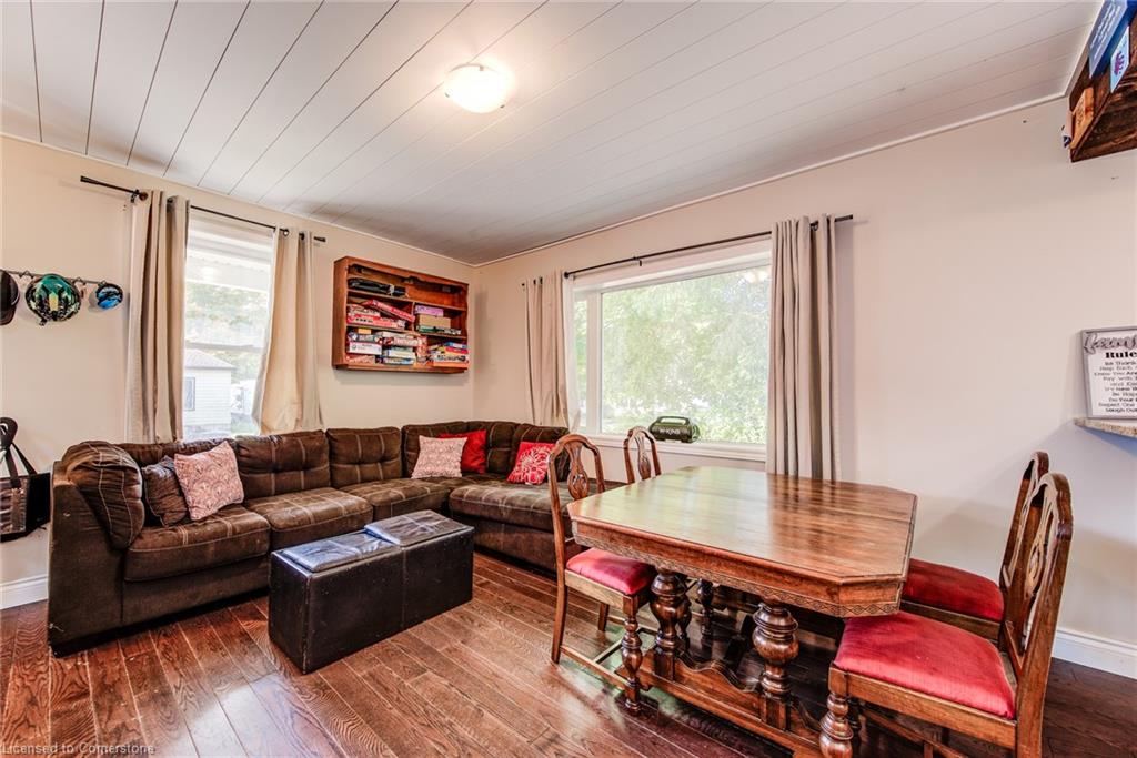 89 John Street E Property Photo 15