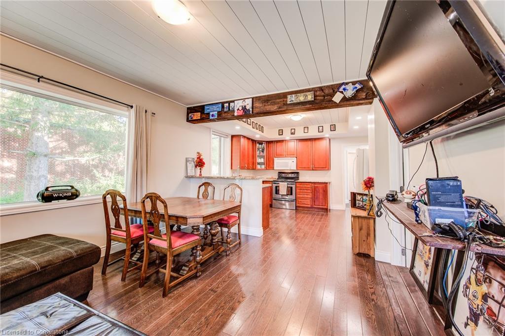 89 John Street E Property Photo 17