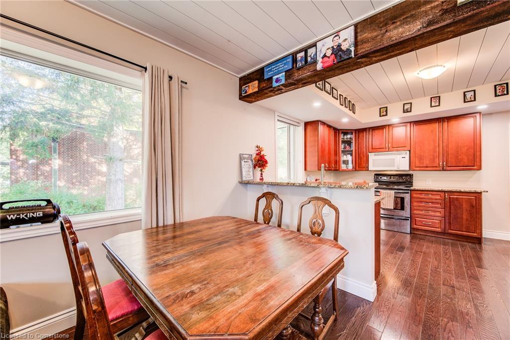 89 John Street E Property Photo 18