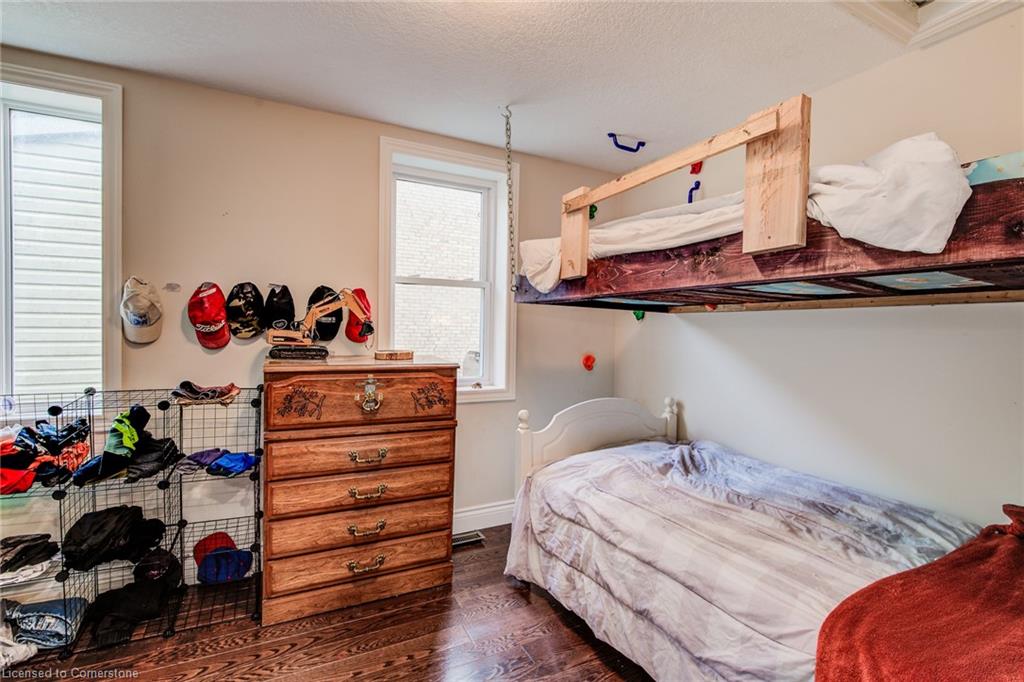 89 John Street E Property Photo 26