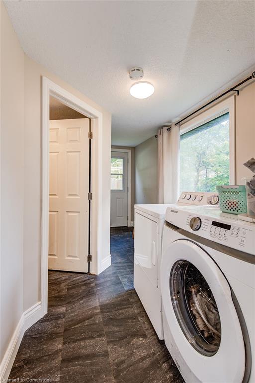 89 John Street E Property Photo 27