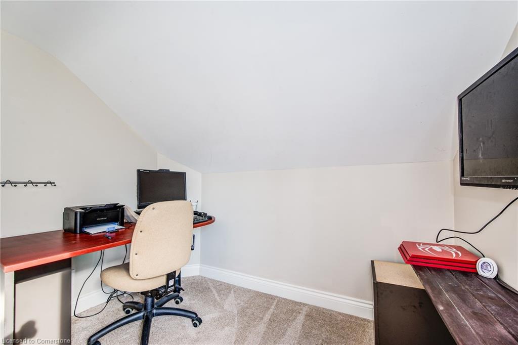 89 John Street E Property Photo 32