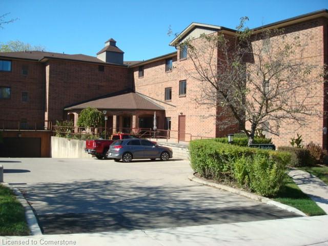 305-4 Albert Street Property Photo 6
