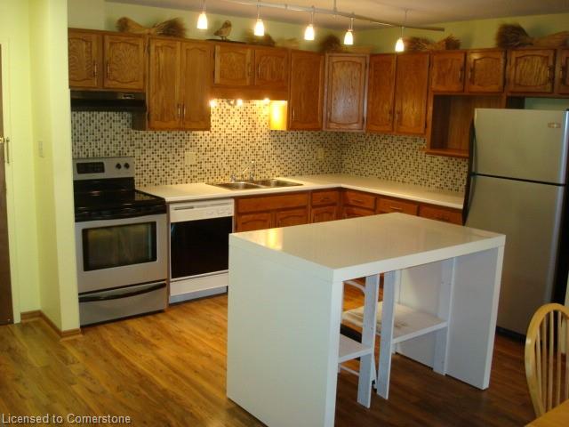 305-4 Albert Street Property Photo 14