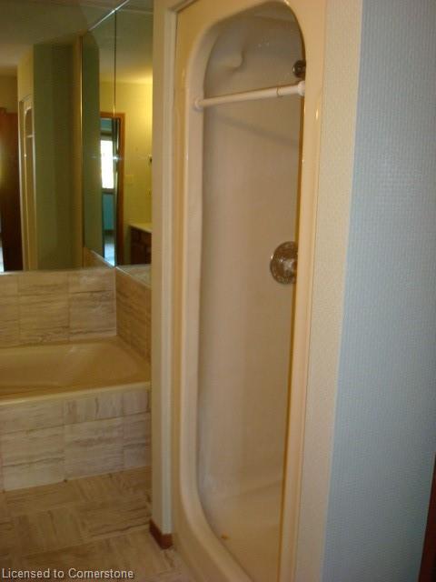 305-4 Albert Street Property Photo 24