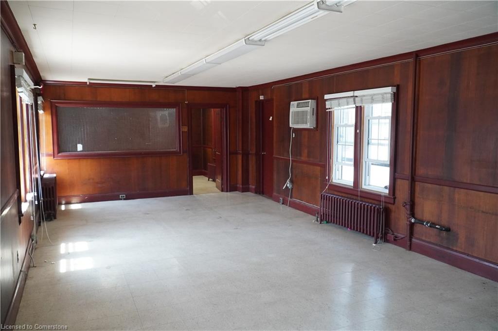 589 Cannon Street E Property Photo 20