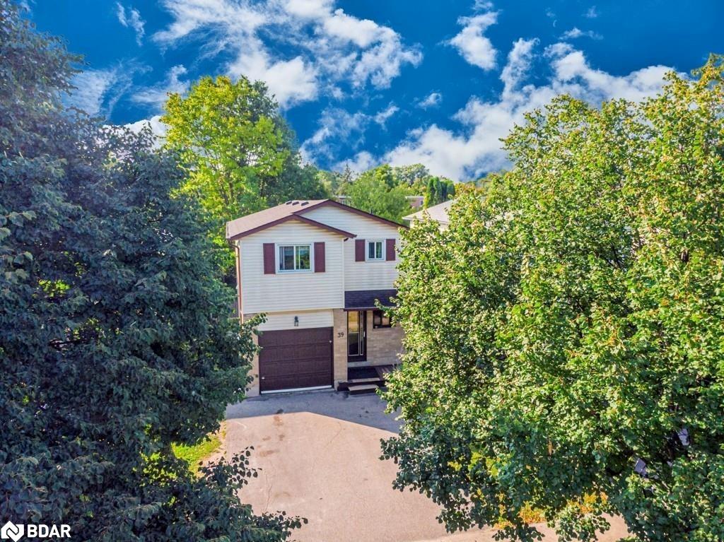 39 Laurie Crescent Property Photo 10