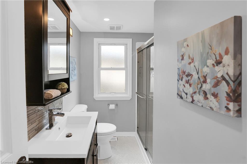 456 Lakeview Road Property Photo 14