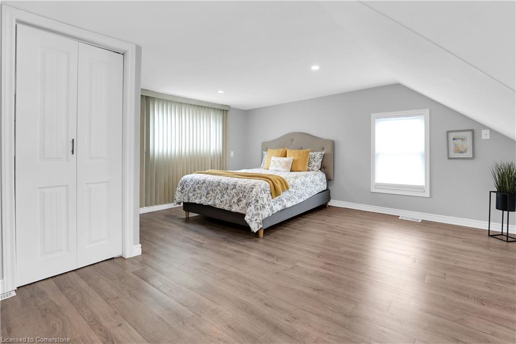 456 Lakeview Road Property Photo 15