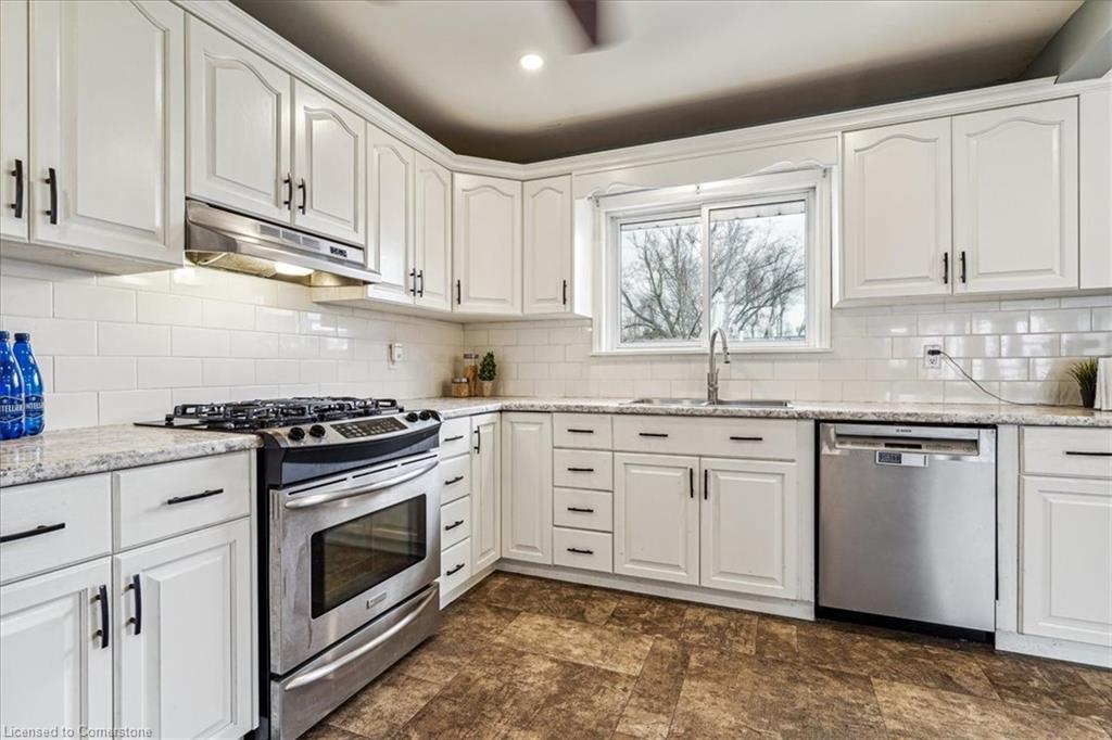 5117 Canborough Road Property Photo 10