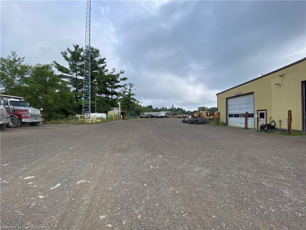 658 Fiddlers Green Rd Road Property Photo 14