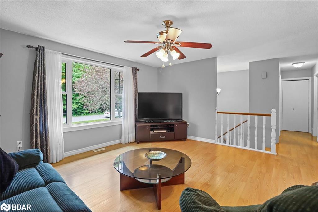 314 Riverside Drive Property Photo 10