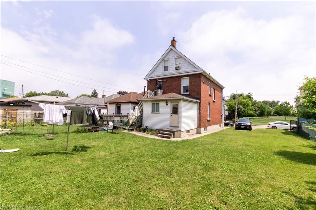 311 Weir Street N Property Photo 18