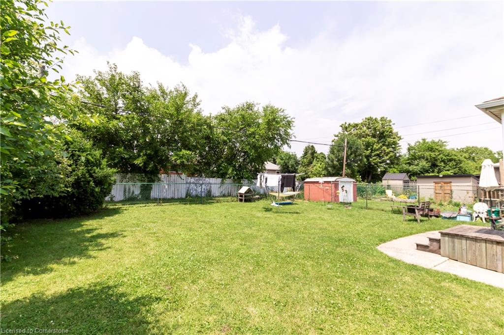 311 Weir Street N Property Photo 19