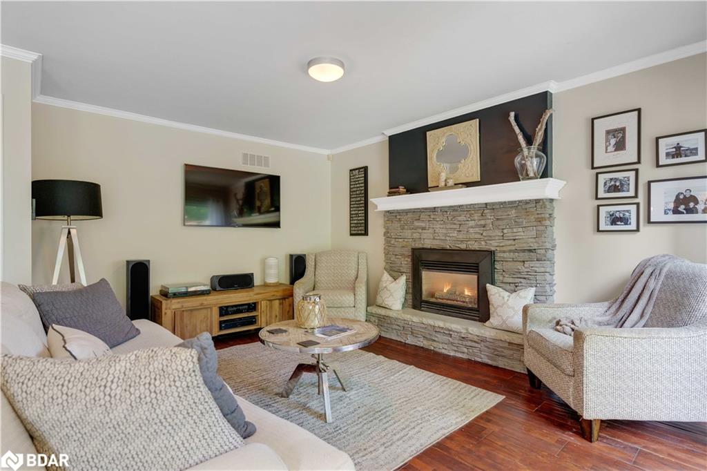 52 Mayfair Drive Property Photo 13