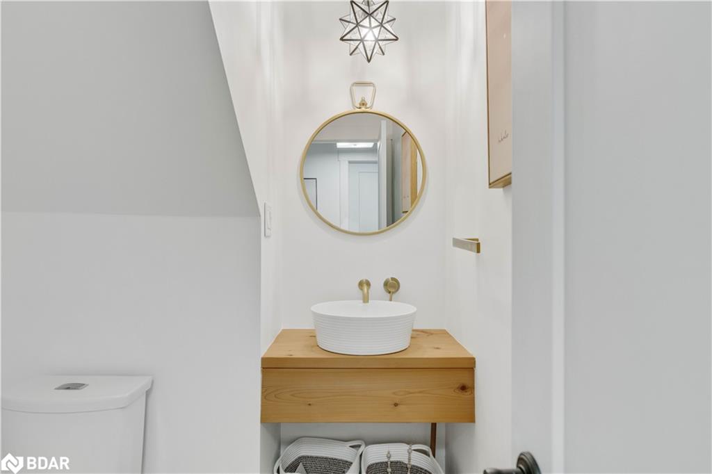 52 Mayfair Drive Property Photo 32