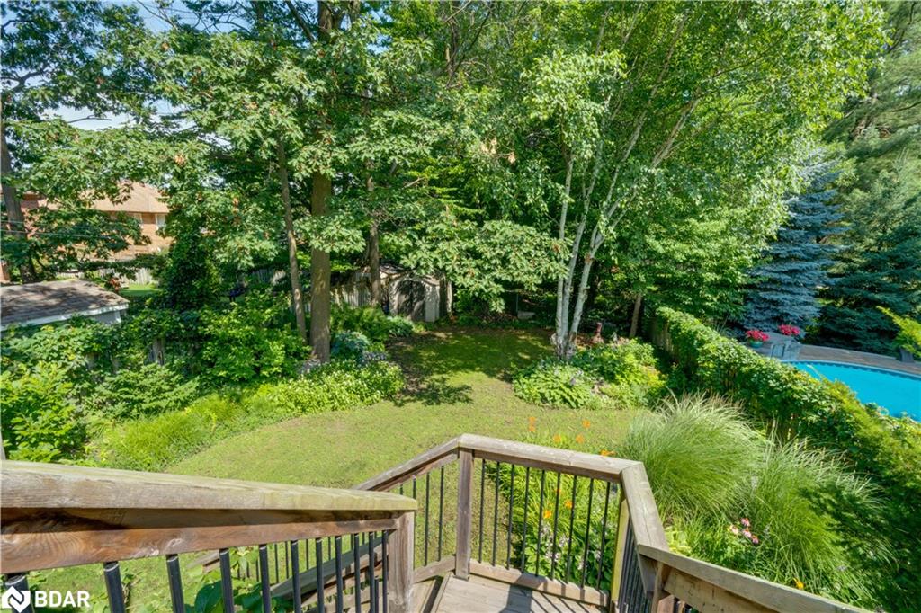 52 Mayfair Drive Property Photo 37