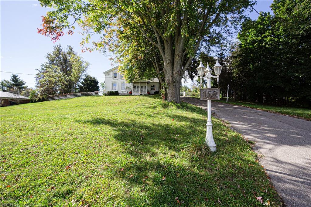 152 Confederation Street Property Photo 3
