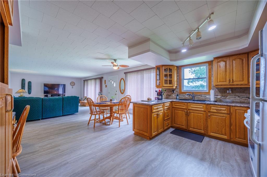 360 Charlotteville Rd 7 Property Photo 20