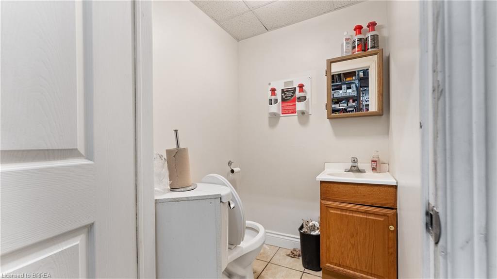 249/251 Cockshutt Road Property Photo 19