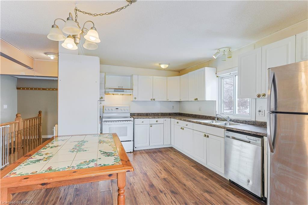 249/251 Cockshutt Road Property Photo 35