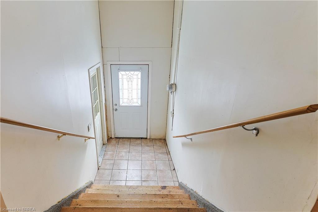 249/251 Cockshutt Road Property Photo 43