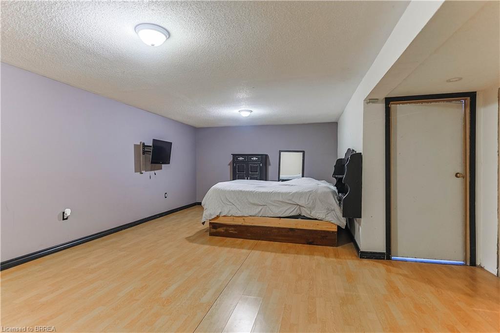 249/251 Cockshutt Road Property Photo 44